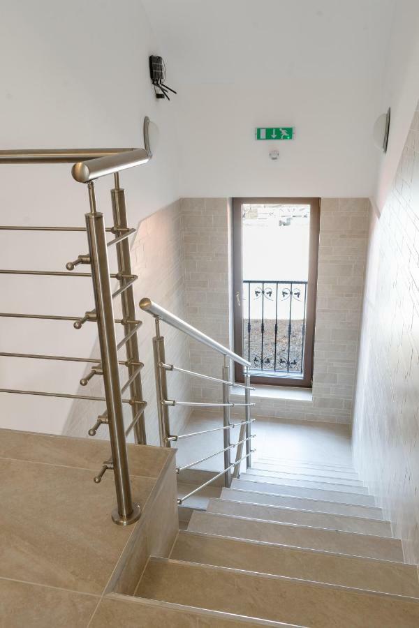 Raba Apartman シャールヴァール エクステリア 写真
