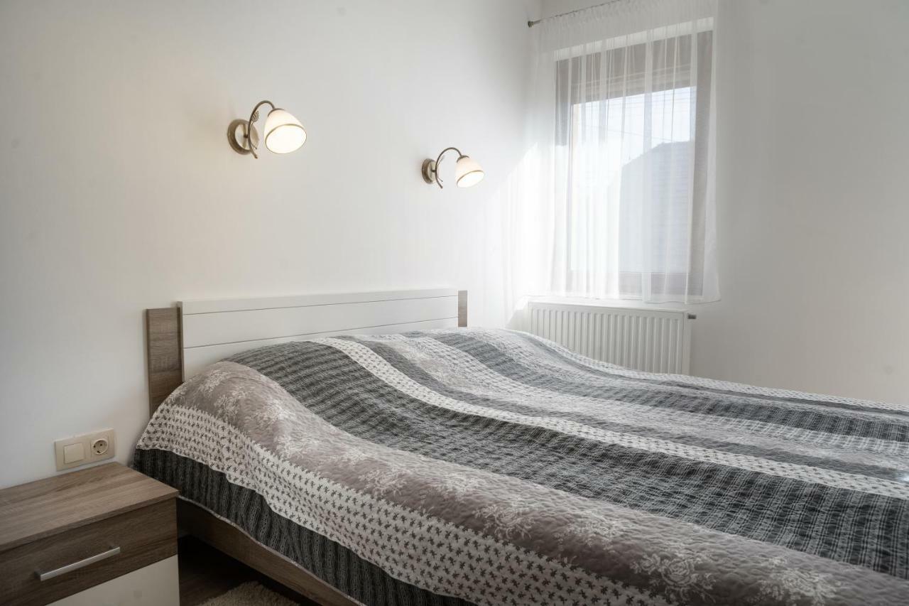 Raba Apartman シャールヴァール エクステリア 写真