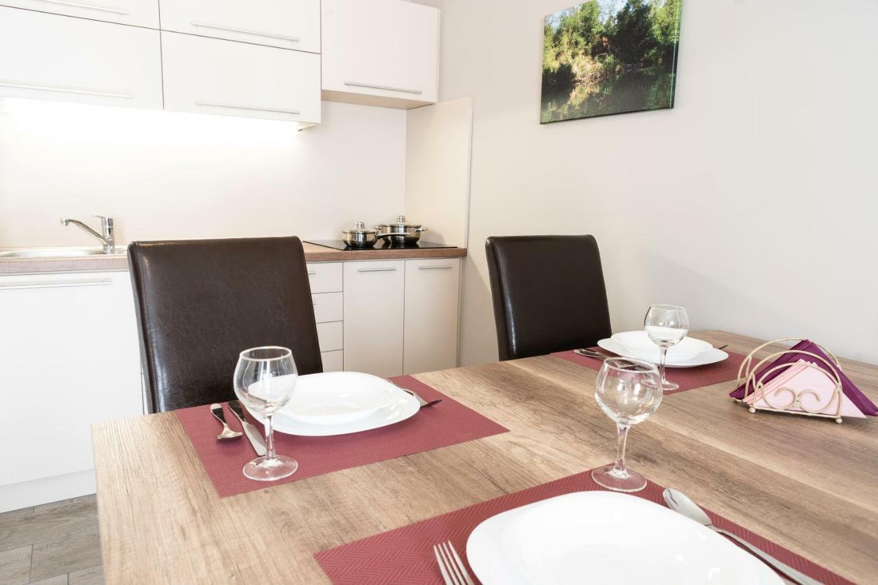 Raba Apartman シャールヴァール エクステリア 写真